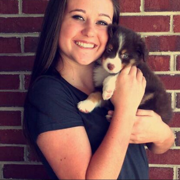 Meet your Posher, Kaytlin - Picture 1 of 1